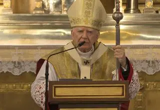 Arcybiskup na Wawelu o 14 procentach Polaków, którzy "nienawidzą Polski"