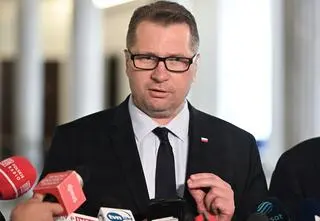 Kościelne organizacje zwracają miliony. MEN: to nie koniec