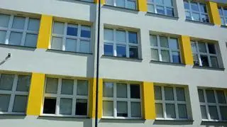 Dwóch nastolatków włamało się do szkoły