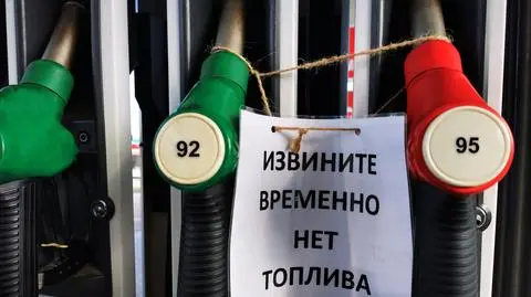 Rosja paliwo stacja