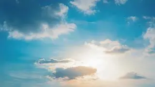 Świętowali powrót słońca. Nie było go w miasteczku od listopada