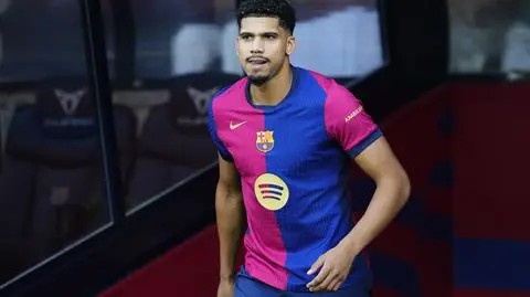 Wyczekiwany powrót w FC Barcelona. "Trener odzyskuje kluczową siłę w obronie"