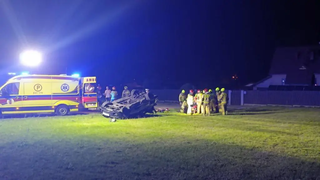 Auto dachowało w Dziadkowicach