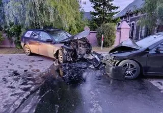 Czołowe zderzenie, kierowcy pijani
