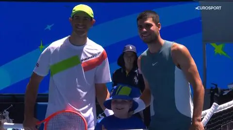 Nietypowy asystent sędziego skradł show