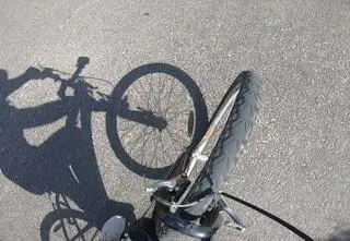 Policja zatrzymała pijanego rowerzystę. Miał blisko cztery promile alkoholu