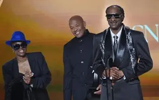 Od lewej: Shante Broadus, Dr. Dre i Snoop Dogg