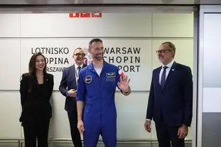 Polski astronauta, członek załogi misji Axiom-4 dr Sławosz Uznański-Wiśniewski już w Warszawie