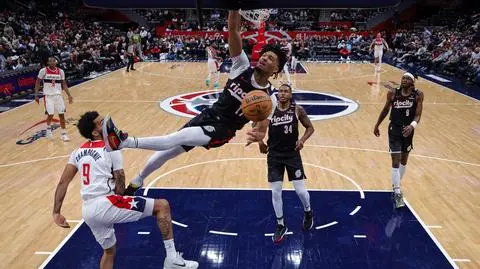 "Biedny ten dzieciak pod nim"