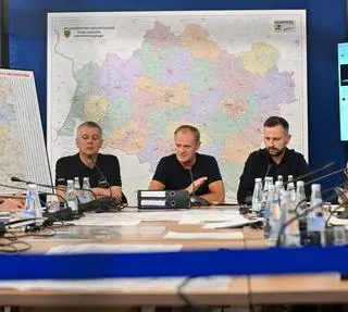 Narada ogólnopolskiego sztabu kryzysowego we Wrocławiu (18.09, godz. 18)