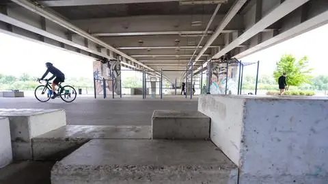 Skatepark oraz siłownia plenerowa pod Mostem Świętokrzyskim