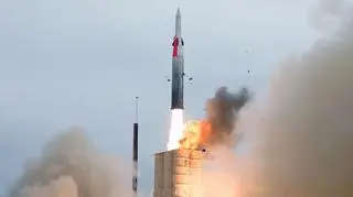 Myśliwce, Proca Dawida, Żelazna Kopuła, rakiety Arrow. Jak broni się Izrael?
