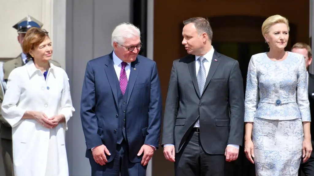 Steinmeier powitany w Warszawie