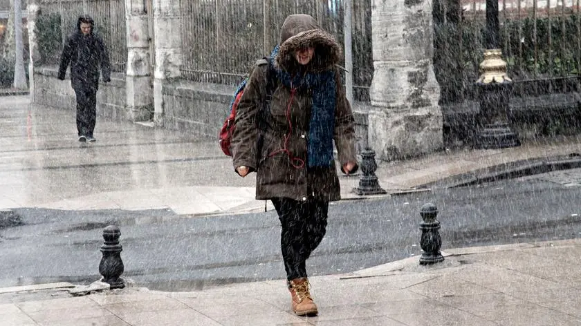 Pogoda na dziś - czwartek, 20.11. Będzie padał deszcz ze śniegiem i deszcz