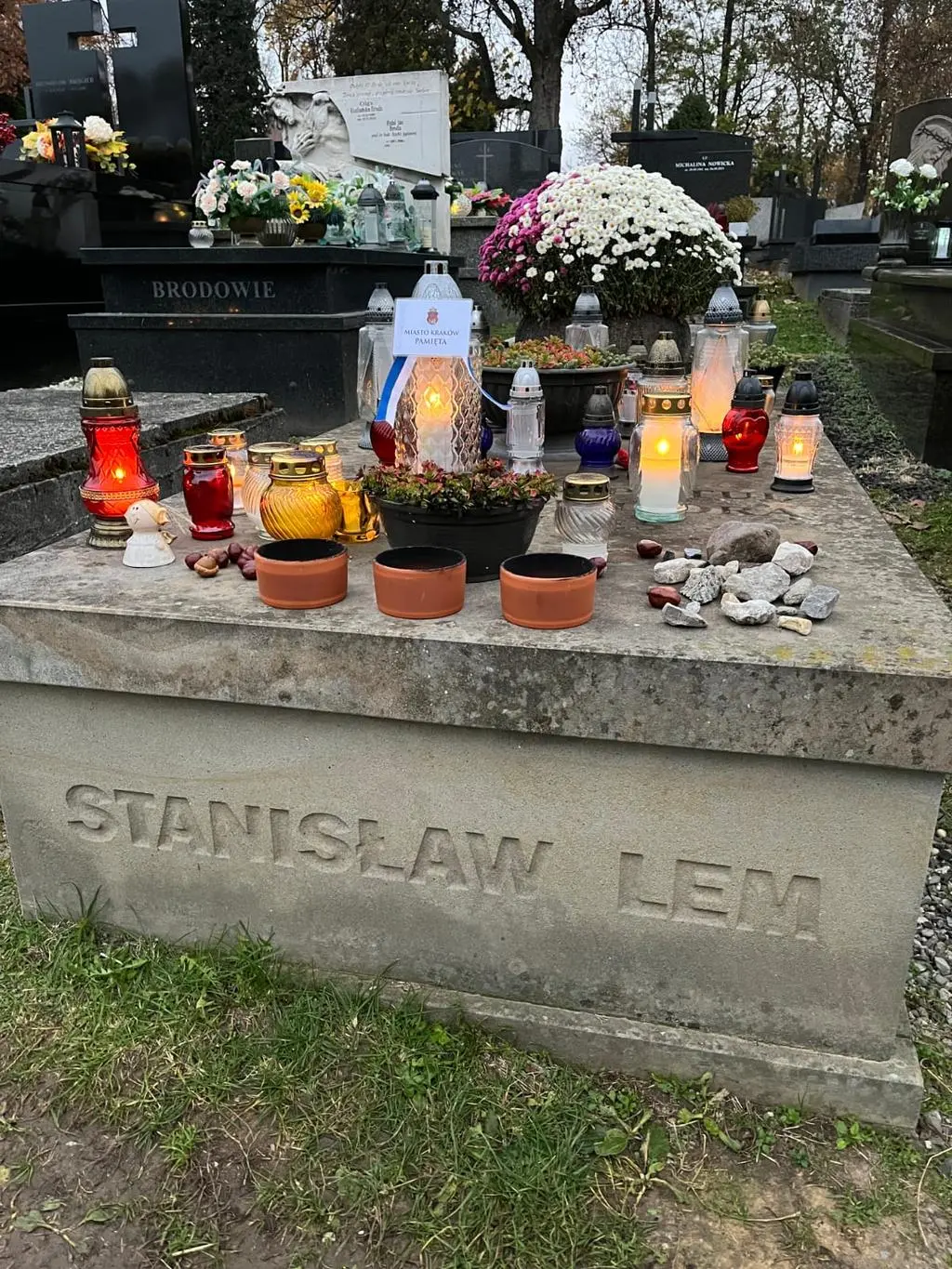 Grób Stanisława Lema