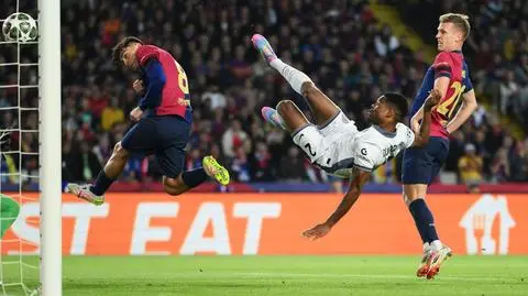 Kosmiczny półfinał. Inter zaskoczył Barcelonę