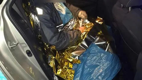 Policjanci uratowali wyziębionego mężczyznę idącego nocą z Wrocławia do Głogowa