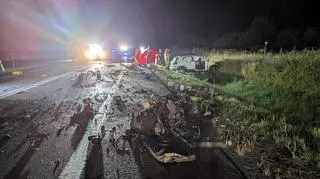 Tragedia na drodze. W czołowym zderzeniu zginęło dwóch kierowców