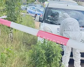 Dramatyczne sceny w Bojanie. Zwłoki kobiety w aucie, policja znalazła domniemanego sprawcę 