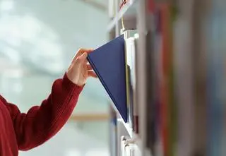 Książki znanych pisarzy usuwane z bibliotek. Ta lista robi wrażenie