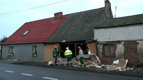 "Wypiła szampana", wsiadła do samochodu, uderzyła w dom