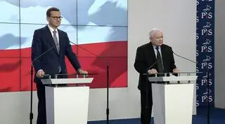 Mateusz Morawiecki i Jarosław Kaczyński na konferencji prasowej