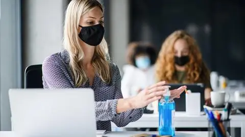 Pensje w górę, zatrudnienie w dół. Najnowsze dane z rynku pracy