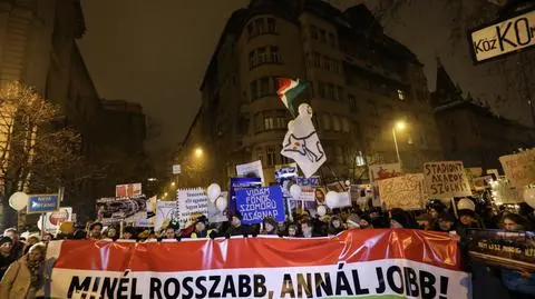 Trzy tysiące Węgrów na protestach przeciw zmianom w prawie