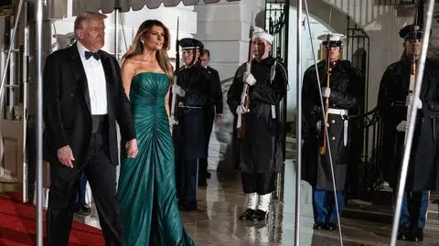 Melania Trump pojawiła się na uroczystości w zielonej sukni bez ramiączek