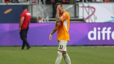 Zwycięskie gratulacje po przegranym meczu. Kuriozalny wywiad