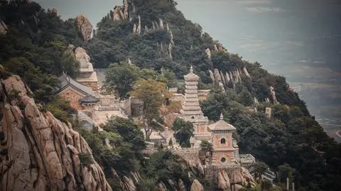 shaolin chiny shutterstock_2559591033
