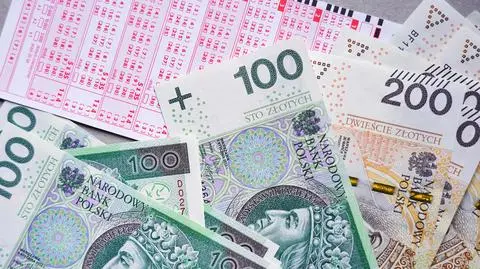 lotto kupon pieniadze pln shutterstock_1760323928_1_1