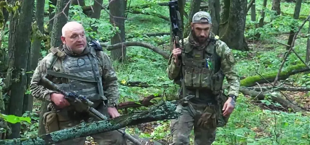 Kamera "Superwizjera" na pierwszej linii frontu. Tak walczą Polacy przeciw Rosji