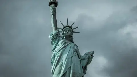 Statua wolności shutterstock_1661796682