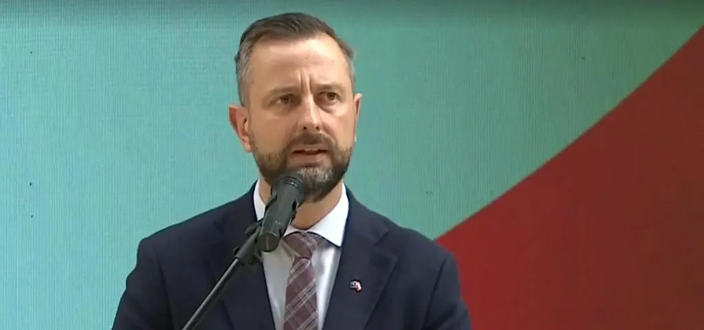 Szef MON: ostatnie dni pokazały, jak blisko jest zagrożenie
