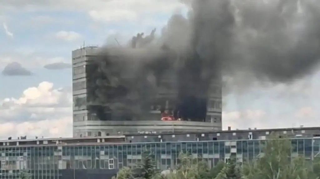 Pożar w instytucie badań technicznych w miejscowości Friazino 