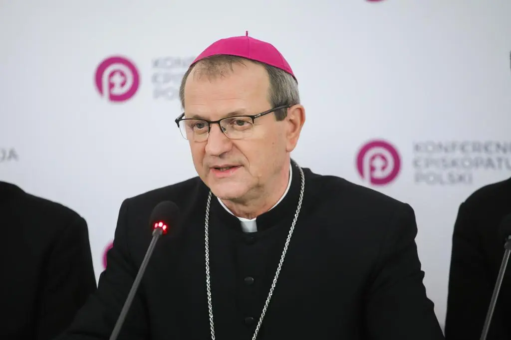 Arcybiskup Tadeusz Wojda