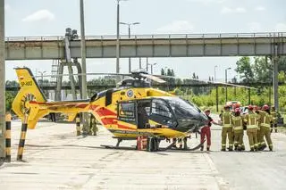 Ćwiczenia służb na przejeździe kolejowo-drogowym