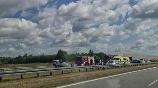 Dachowanie na S8 pod Łodzią