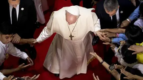 Franciszek dzwonił tam codziennie