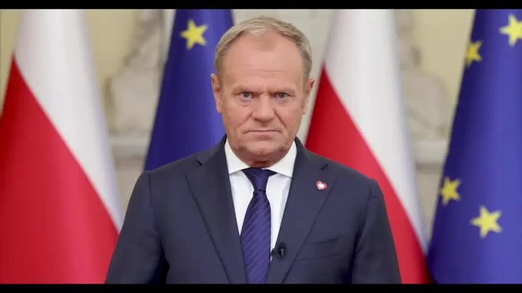 Tusk cały