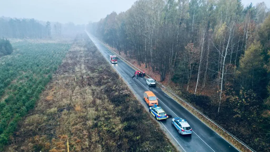 Wypadek trzech aut