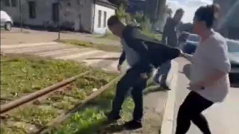 Mieszkańcy zatrzymali kompletnie pijanego kierowcę. Miał 3 promile