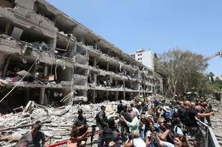Iran przeprowadził atak odwetowy. Zniszczenia w Tel Awiwie