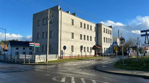 Strzały z wiatrówki w kierunku szkoły 