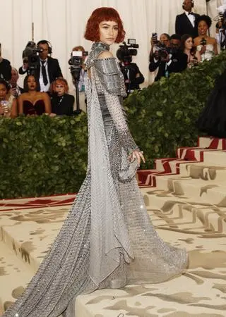Zendaya w projekcie Versace (2018)