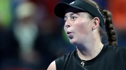 Rozluźniona Ostapenko. Tak zareagowała, gdy Świątek rzuciła rakietą