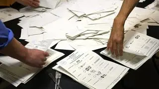 Orban straci władzę? Liczą głosy