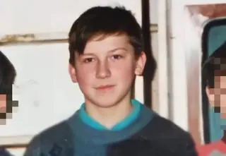 Nowy trop w poszukiwaniach Michała. Znaleziono kartkę na grobie jego mamy