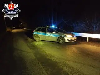 Kierowca bmw staranował radiowóz